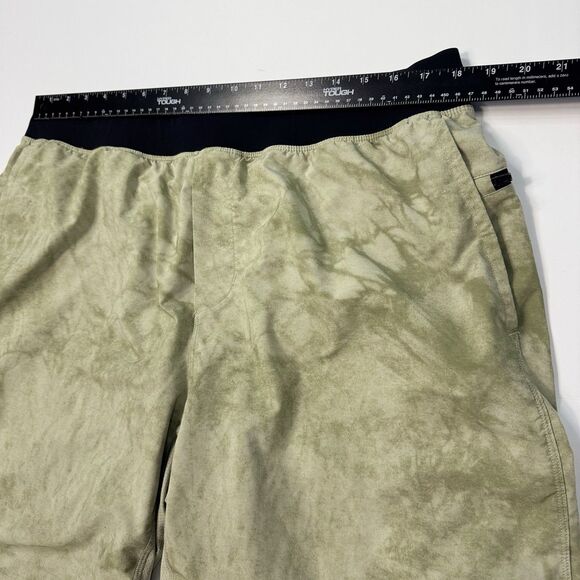 Fabletics Shorts Mens Size XXL 5" Inseam Running Gym Athleisure - Picture 7 of 8